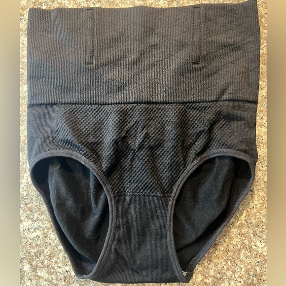 NEW ComfyCo Sculpturing Tummy Control Brief size M - Picture 5 of 5